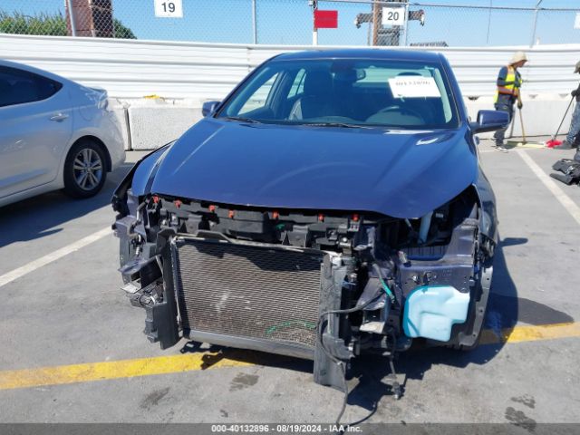 1G11D5SL7FF270631 Chevrolet MALIBU 2LT
