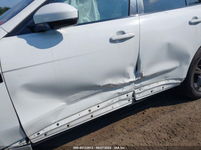 SADCM2BV9HA099613 Jaguar F-PACE S