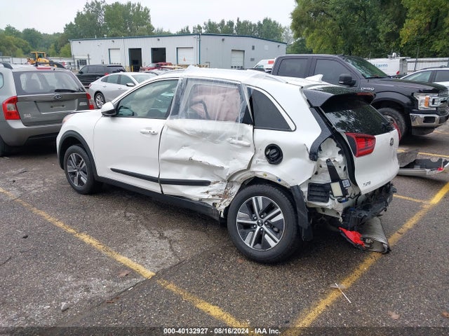 KIA Niro Lxs 2020 KNDCB3LC2L5375698 Image 3