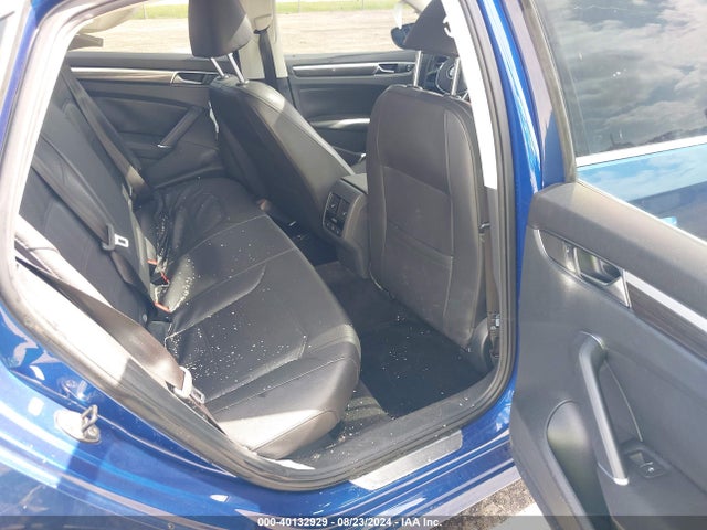 1VWGT7A38HC048294 Volkswagen Passat 1.8t Se