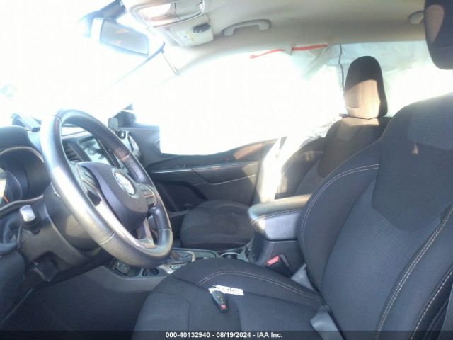 1C4PJLCS8GW291624 Jeep Cherokee Latitude