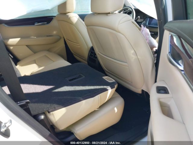 1GYKNDRS3HZ304088 Cadillac XT5 LUXURY