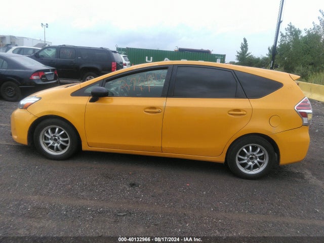 Toyota Prius V Two 2016 JTDZN3EU0GJ047233 Image 14