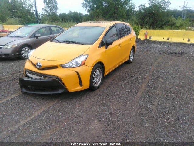 Toyota Prius V Two 2016 JTDZN3EU0GJ047233 Image 2
