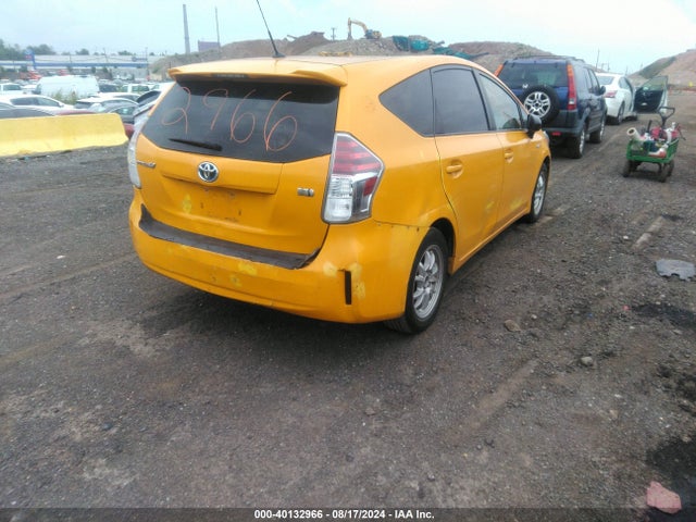 Toyota Prius V Two 2016 JTDZN3EU0GJ047233 Image 4