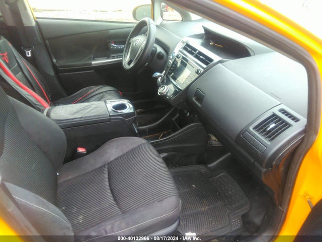Toyota Prius V Two 2016 JTDZN3EU0GJ047233 Image 5