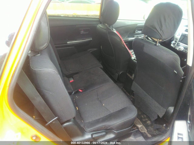 Toyota Prius V Two 2016 JTDZN3EU0GJ047233 Image 8
