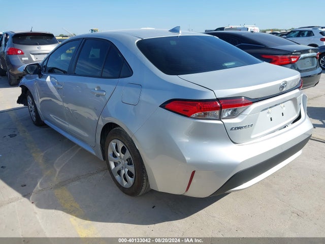 Toyota COROLLA LE 2022 5YFEPMAE1NP299210 Image 3