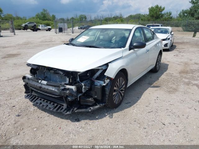 1N4BL4DWXRN365667 Nissan Altima Sv Intelligent Awd