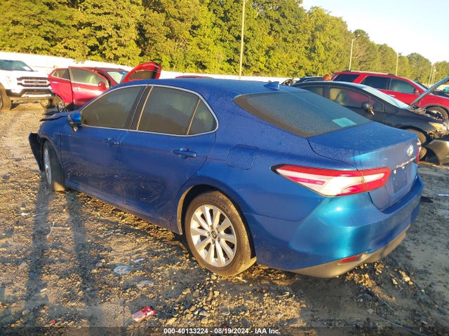 Toyota CAMRY LE 2020 4T1C11AK4LU353205 Image 3