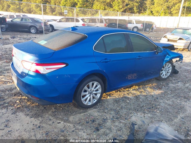 Toyota CAMRY LE 2020 4T1C11AK4LU353205 Image 4