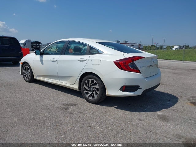 Honda CIVIC EX 2016 2HGFC2F72GH565259 Image 3