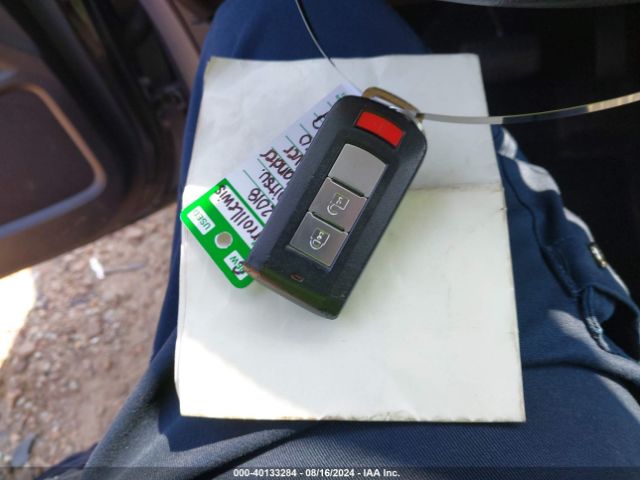 JA4AD3A33JJ003113 Mitsubishi Outlander Se