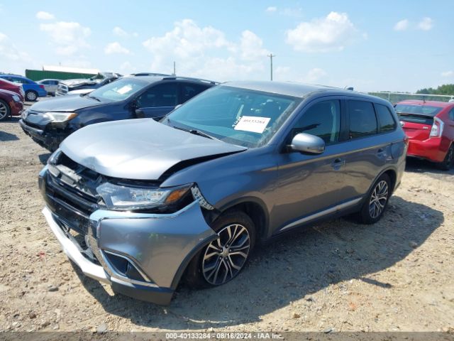 JA4AD3A33JJ003113 Mitsubishi Outlander Se