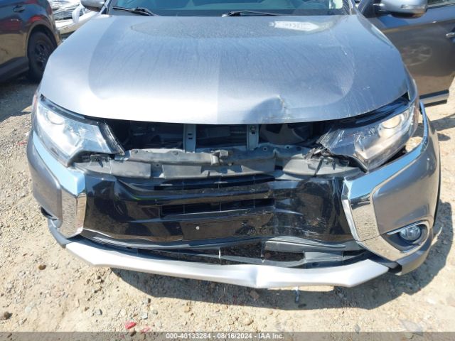 JA4AD3A33JJ003113 Mitsubishi Outlander Se