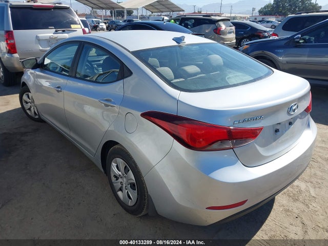 Hyundai ELANTRA SE 2016 5NPDH4AE3GH667072 Image 3