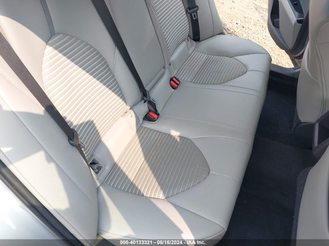 4T1B11HKXJU127359 Toyota CAMRY SE