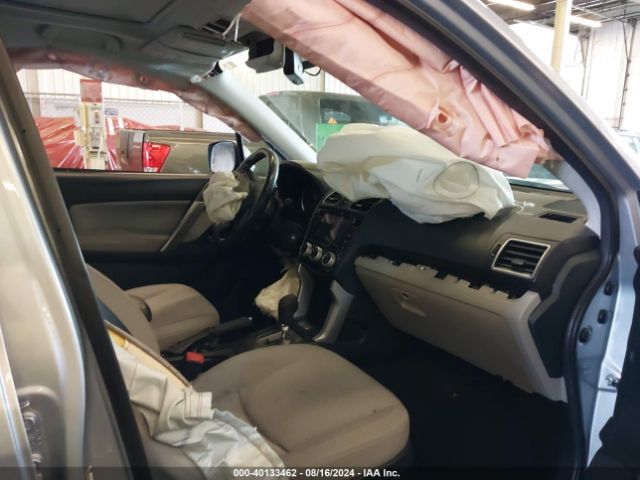 JF2SJAEC8HH478583 Subaru Forester 2.5i Premium