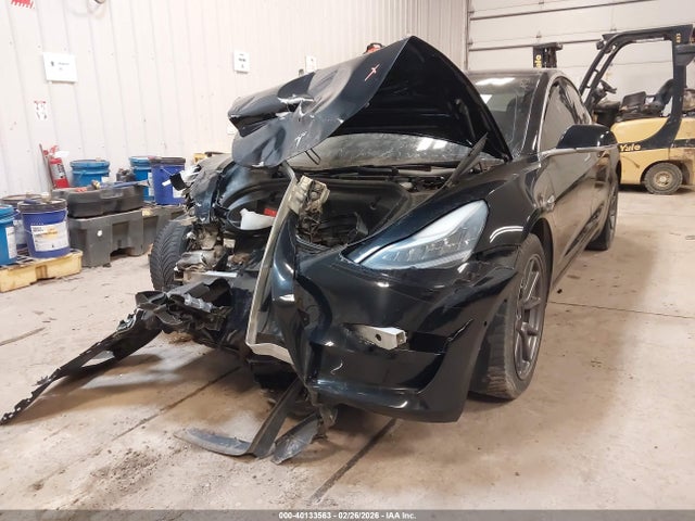 2018 TESLA MODEL 3 5YJ3E1EA8JF151984 Photo 1