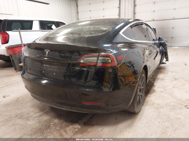2018 TESLA MODEL 3 5YJ3E1EA8JF151984 Photo 3