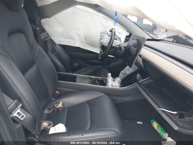 2018 TESLA MODEL 3 5YJ3E1EA8JF151984 Photo 4
