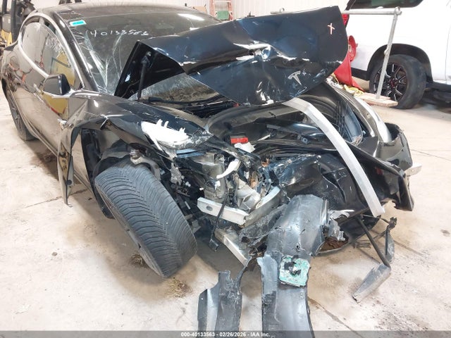 2018 TESLA MODEL 3 5YJ3E1EA8JF151984 Photo 5