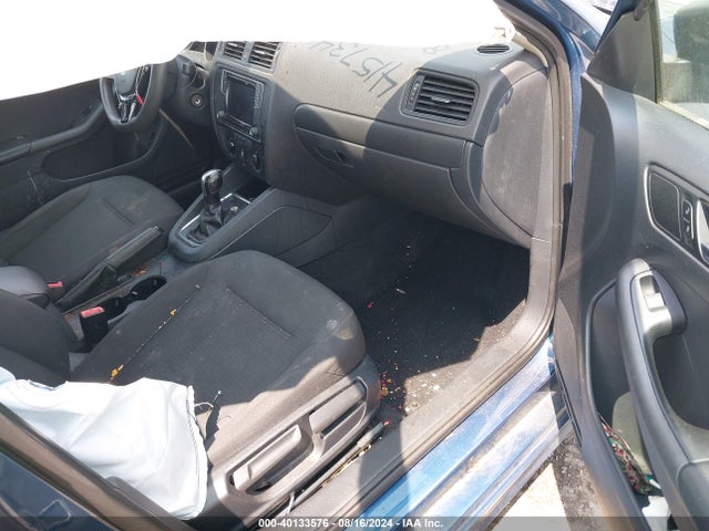 3VW267AJ5GM254332 Volkswagen Jetta 1.4t S