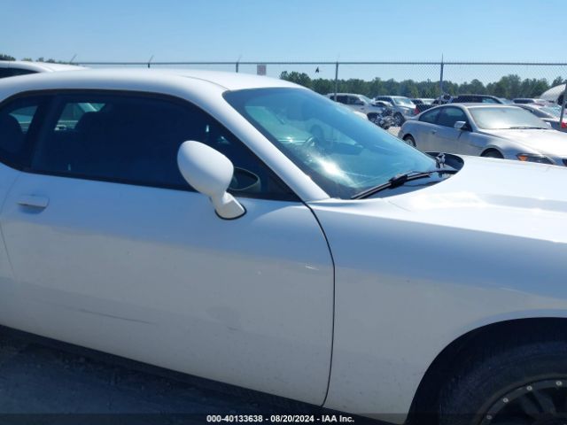 2C3CDZAG4HH568331 Dodge Challenger Sxt