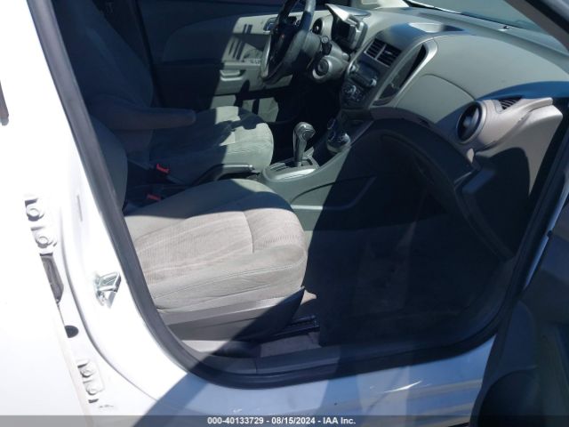 1G1JC5SH6F4122111 Chevrolet Sonic Lt Auto