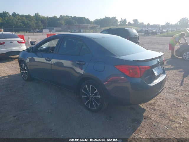 Toyota COROLLA SE 2018 2T1BURHEXJC040367 Image 3