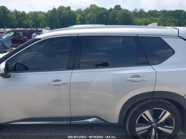 5N1AT3CA2MC702922 Nissan Rogue Sl Fwd