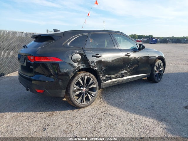 2018 JAGUAR F-PACE SADCK2GX4JA294749 Photo 3