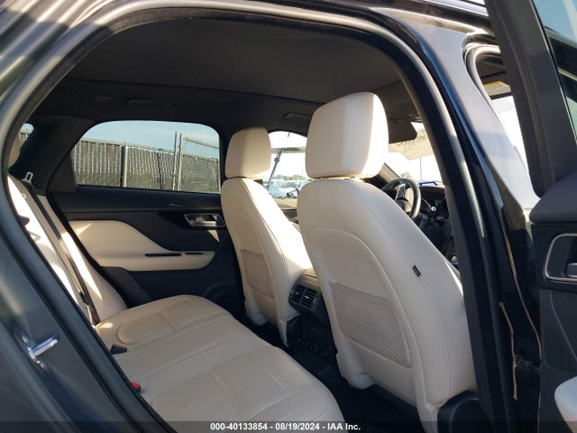 2018 JAGUAR F-PACE SADCK2GX4JA294749 Photo 7
