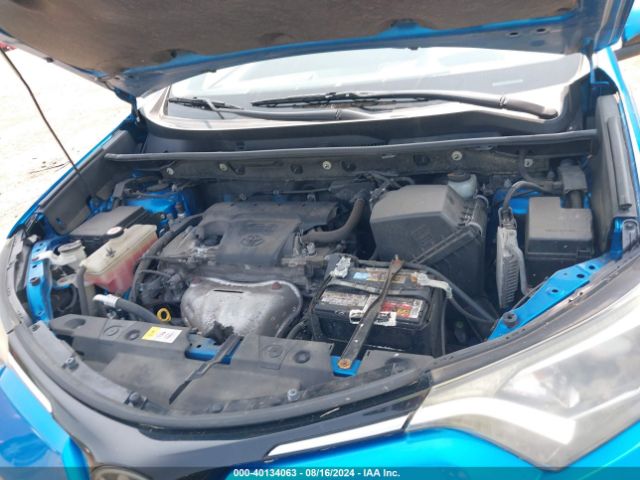 JTMRFREV6HJ105825 Toyota Rav4 Xle