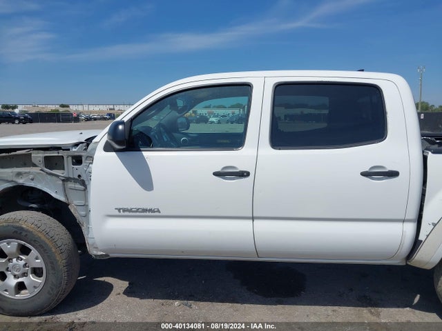 Toyota Tacoma Base V6 2015 3TMLU4EN3FM165110 Image 15