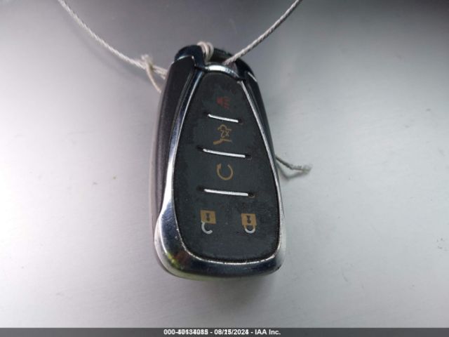 2GNAXJEV3J6279681 Chevrolet EQUINOX LT