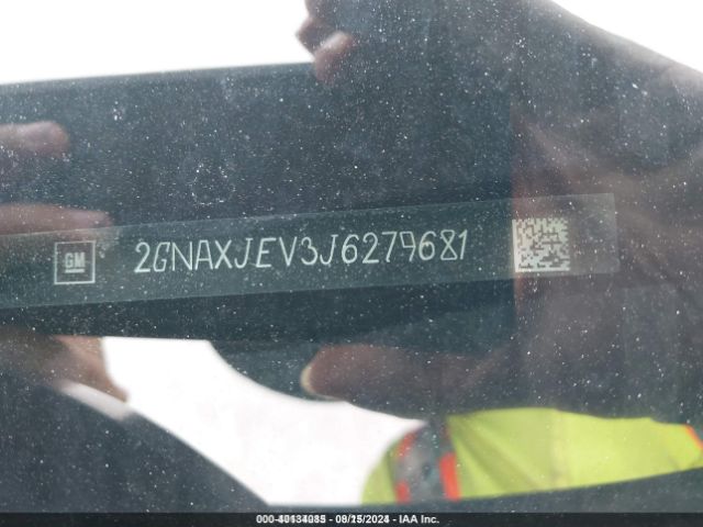 2GNAXJEV3J6279681 Chevrolet EQUINOX LT