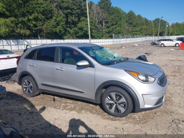 KNDCB3LC7J5121658 KIA NIRO FE