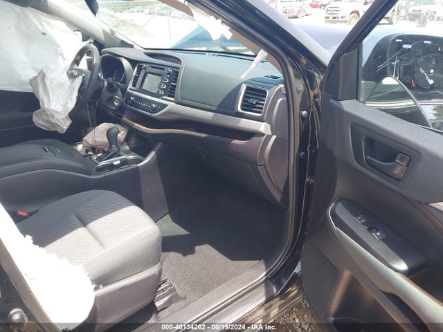 5TDZZRFH4KS359592 Toyota Highlander Le