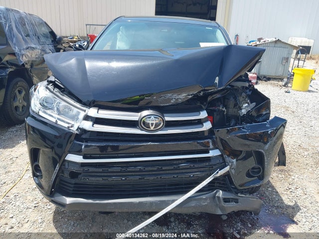 5TDZZRFH4KS359592 Toyota Highlander Le