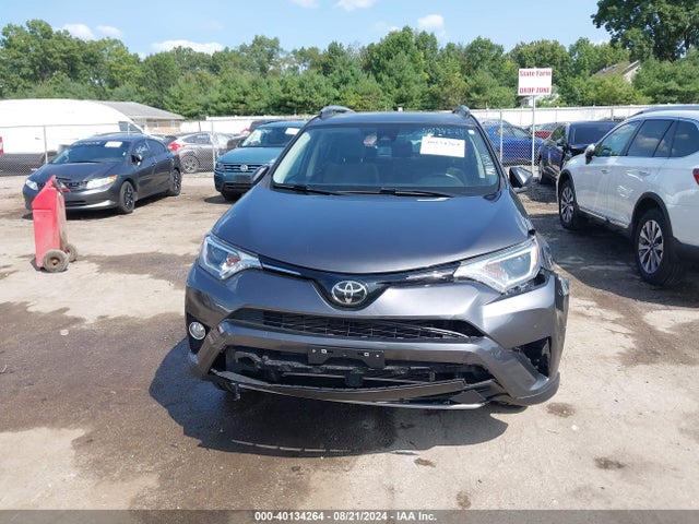 Toyota Rav4 Xle 2018 JTMWFREV8JJ188408 Image 12