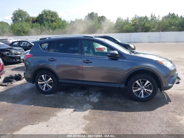 Toyota Rav4 Xle 2018 JTMWFREV8JJ188408 Image 13