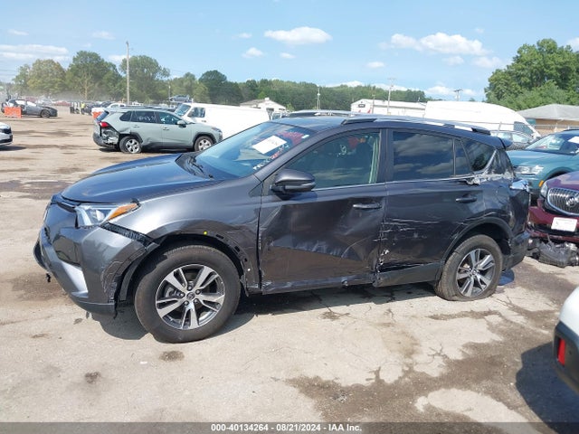 Toyota Rav4 Xle 2018 JTMWFREV8JJ188408 Image 14