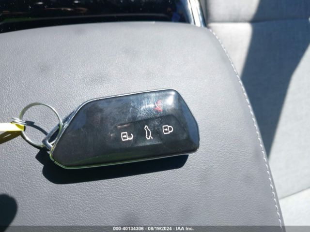 1V2BMPE82PC054296 Volkswagen Id.4 Standard