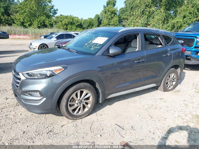 Hyundai TUCSON SE 2017 KM8J3CA4XHU436563 Image 2