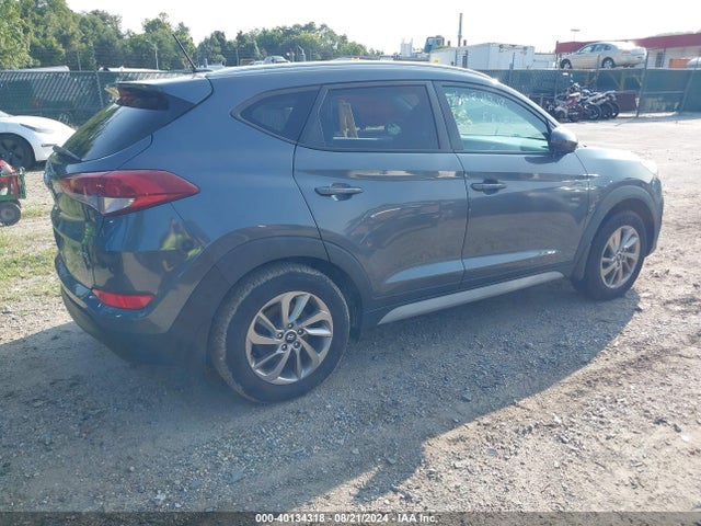 Hyundai TUCSON SE 2017 KM8J3CA4XHU436563 Image 4