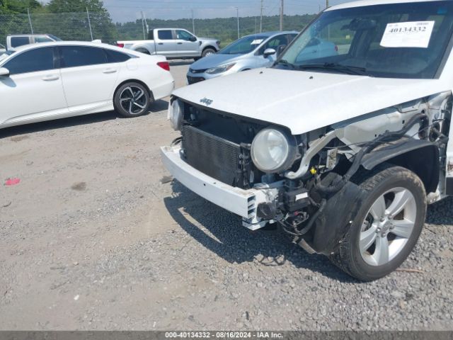 1C4NJPBB7ED715738 Jeep Patriot Sport