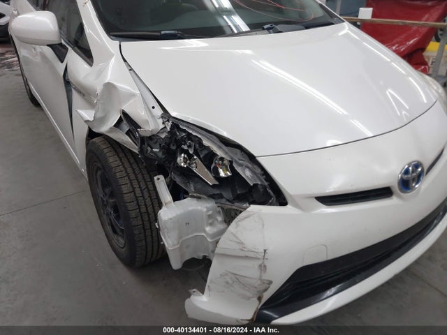 Toyota Prius Two 2015 JTDKN3DU0F0478498 Image 6
