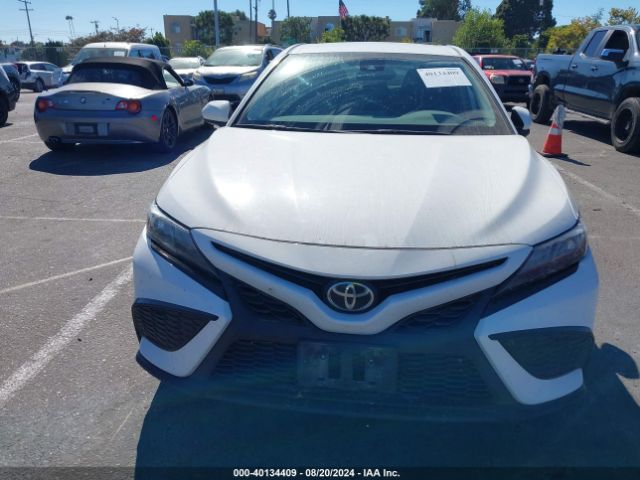 4T1G11AK3MU421321 Toyota CAMRY SE