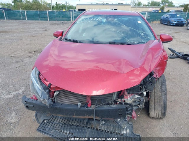 Toyota COROLLA LE 2018 2T1BURHE8JC090748 Image 11